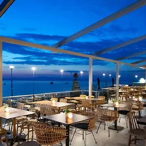 4* Hotel Sea Level